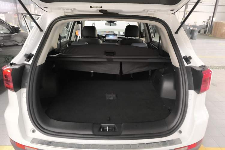 Used CHANGAN CS75 New Energy 2018 1.5T PHEV Elite Model Trunk