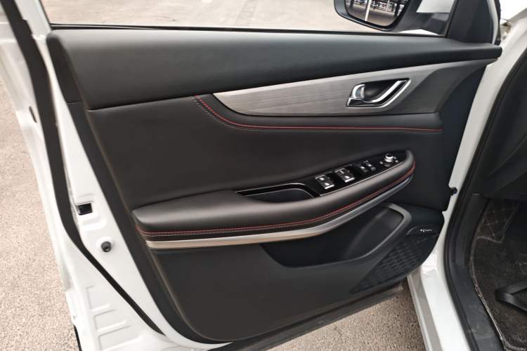 Used CHANGAN CS75 New Energy 2020 1.5T PHEV Ambition Model Left Front Door Interior