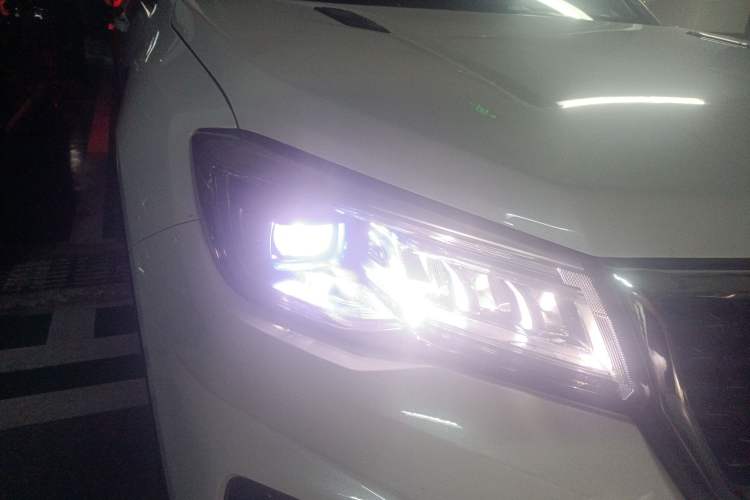 Used CHANGAN CS75 New Energy 2020 1.5T PHEV Ambition Model Right Front Headlight