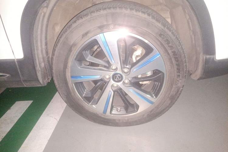 Used CHANGAN CS75 New Energy 2020 1.5T PHEV Ambition Model Right Front Wheel Hub