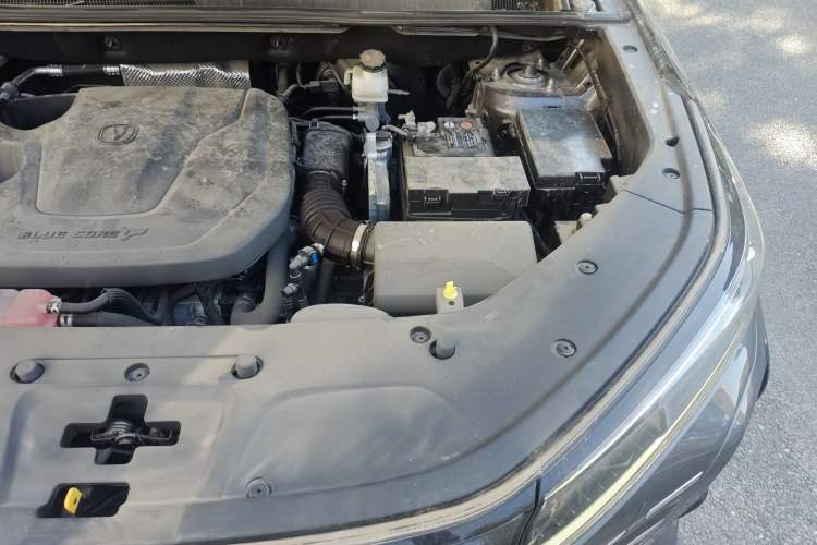 Used CHANGAN CS75 PLUS 2024 3rd Generation Champion Edition 1.5T Intelligent Drive Dynamic Model Engine Bay Left
