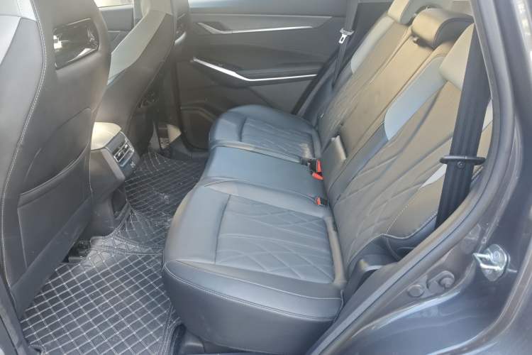 Used CHANGAN CS75 PLUS 2024 3rd Generation Champion Edition 1.5T Intelligent Drive Dynamic Model Left Rear Seat