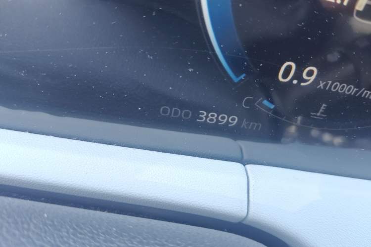 Used CHANGAN CS75 PLUS 2024 3rd Generation Champion Edition 1.5T Intelligent Drive Dynamic Model Odometer Close Up