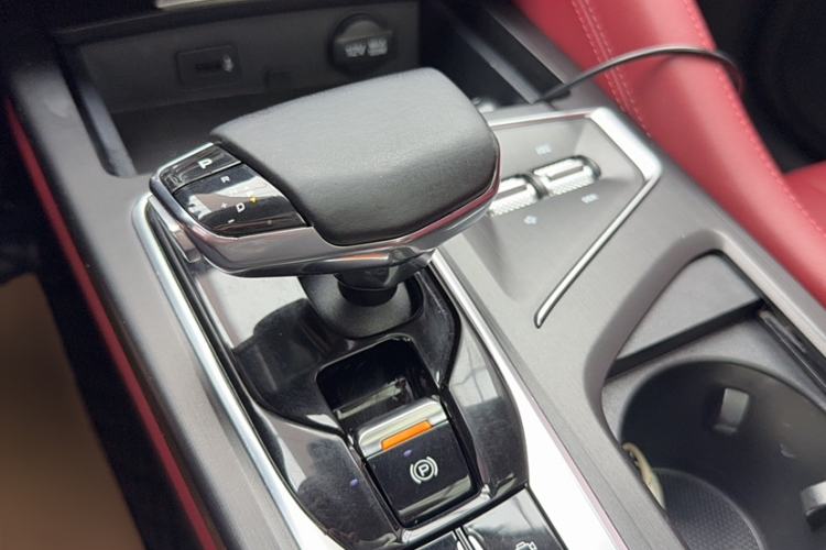 Used CHANGAN CS75 PLUS 2020 2.0T Automatic Pilot Version Interior 10