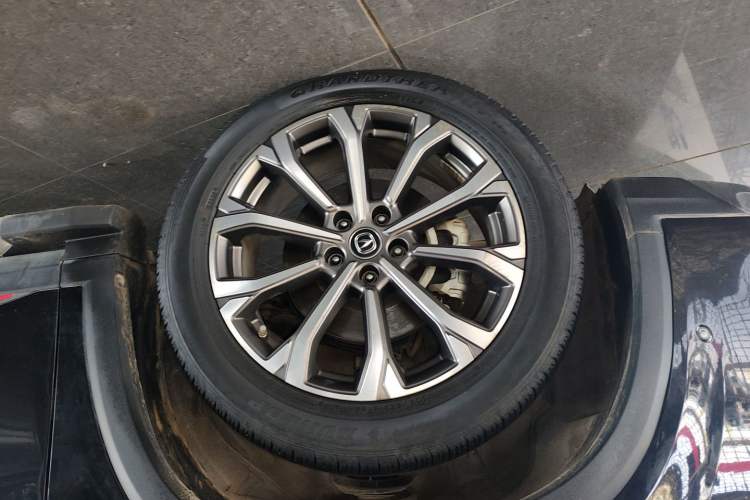 Used CHANGAN CS75 PLUS 2020 2.0T Automatic Flagship Edition Left Front Wheel Hub