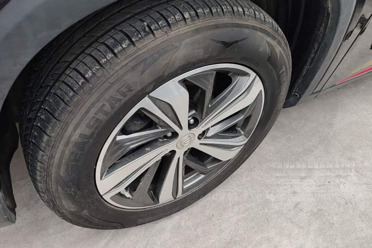 Used CHANGAN CS75 PLUS 2020 1.5T Automatic Luxury Version Left Front Wheel Hub