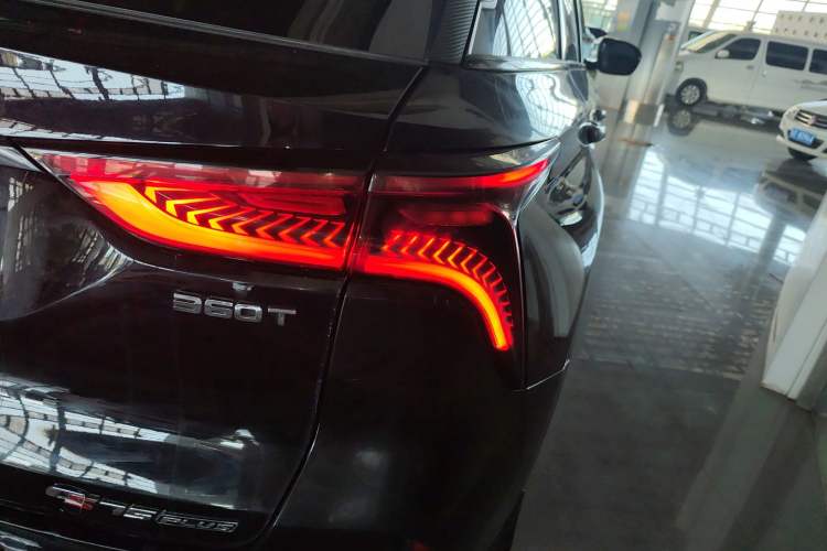 Used CHANGAN CS75 PLUS 2020 2.0T Automatic Flagship Edition Right Rear Taillight