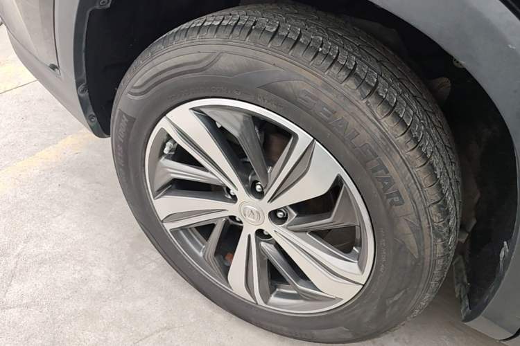 Used CHANGAN CS75 PLUS 2020 1.5T Automatic Luxury Version Right Rear Wheel Hub