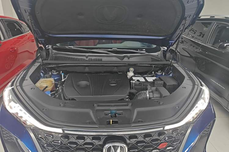 Used CHANGAN CS75 PLUS 2020 2.0T Automatic Pilot Version Engine Bay