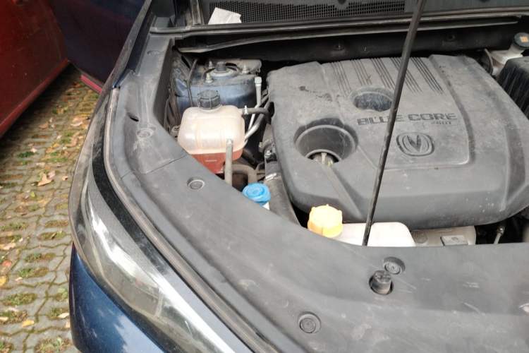 Used CHANGAN CS75 PLUS 2020 1.5T Automatic Luxury Version Engine Bay Right