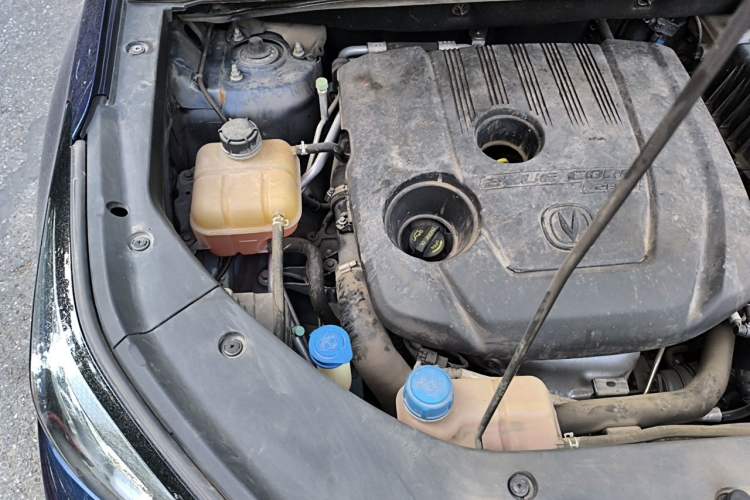 Used CHANGAN CS75 PLUS 2020 1.5T Automatic Luxury Version Engine Bay Right