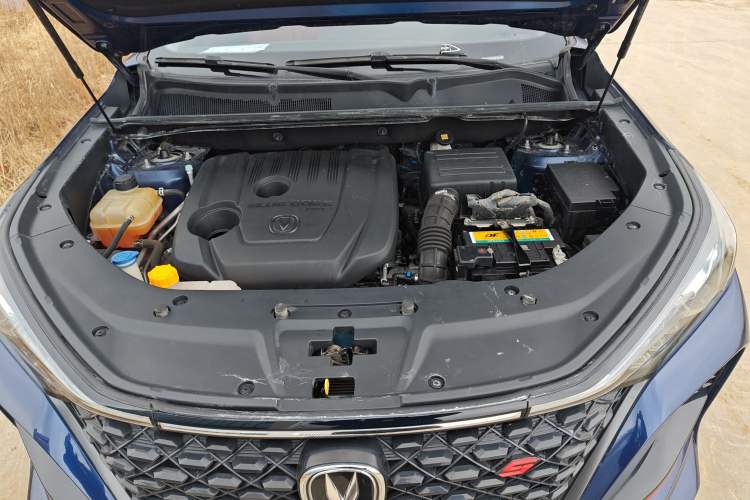 Used CHANGAN CS75 PLUS 2020 1.5T Automatic Prestige Edition Engine Bay