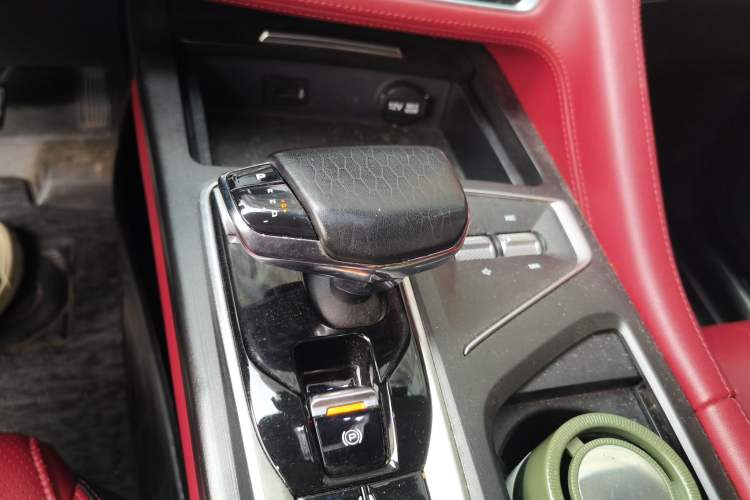 Used CHANGAN CS75 PLUS 2020 2.0T Automatic Pilot Version Gear Lever