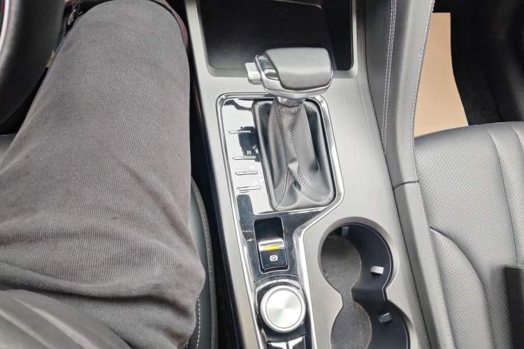 Used CHANGAN CS75 PLUS 2020 1.5T Automatic Prestige Edition Gear Lever