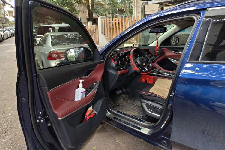 Used CHANGAN CS75 PLUS 2020 2.0T Automatic Flagship Edition Interior 3