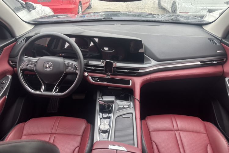Used CHANGAN CS75 PLUS 2020 2.0T Automatic Pilot Version Interior 5