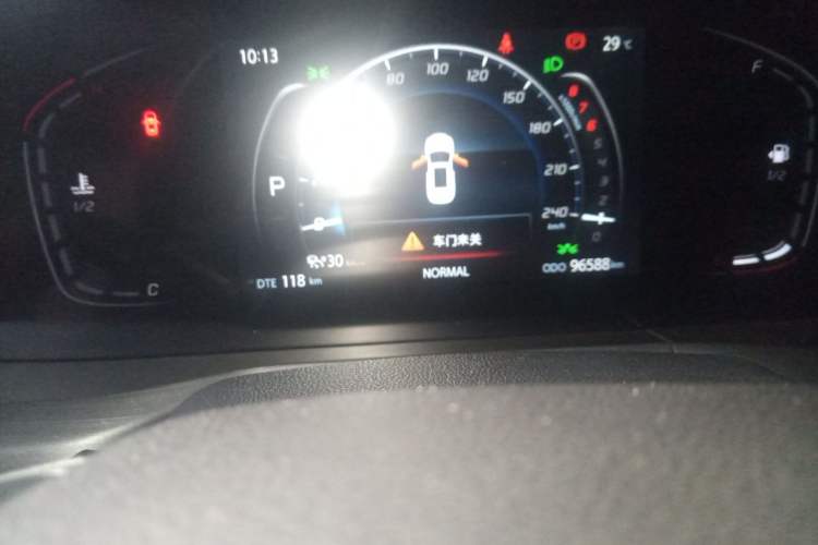 Used CHANGAN CS75 PLUS 2020 2.0T Automatic Pilot Version Odometer Close Up
