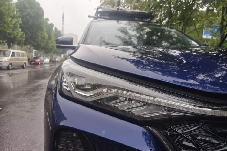 Used CHANGAN CS75 PLUS 2020 2.0T Automatic Flagship Edition Right Front Headlight
