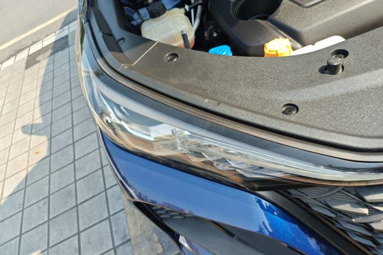 Used CHANGAN CS75 PLUS 2020 1.5T Automatic Prestige Edition Right Front Headlight