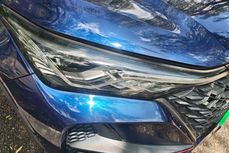 Used CHANGAN CS75 PLUS 2020 2.0T Automatic Flagship Edition Right Front Headlight