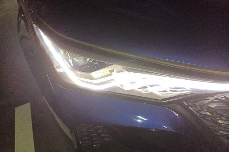 Used CHANGAN CS75 PLUS 2020 1.5T Automatic Luxury Version Right Front Headlight