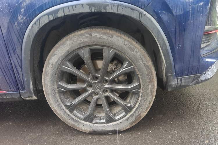 Used CHANGAN CS75 PLUS 2020 2.0T Automatic Flagship Edition Right Front Wheel Hub