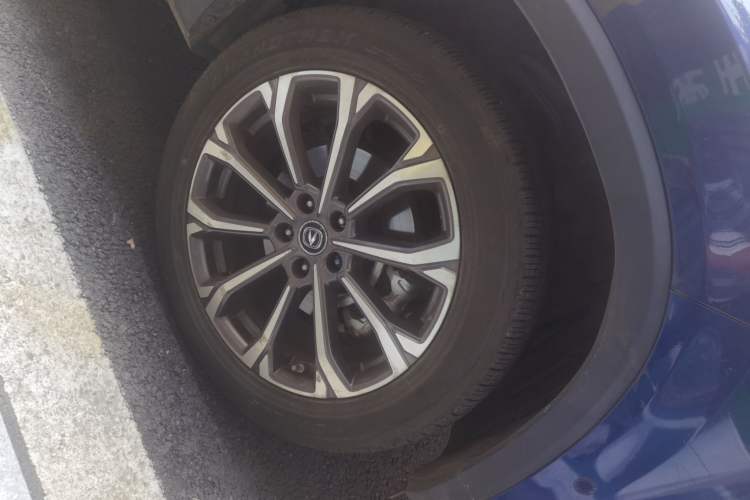 Used CHANGAN CS75 PLUS 2020 2.0T Automatic Flagship Edition Right Front Wheel Hub