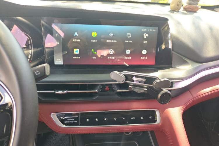 Used CHANGAN CS75 PLUS 2020 1.5T Automatic Luxury Version Audio And AC Panel