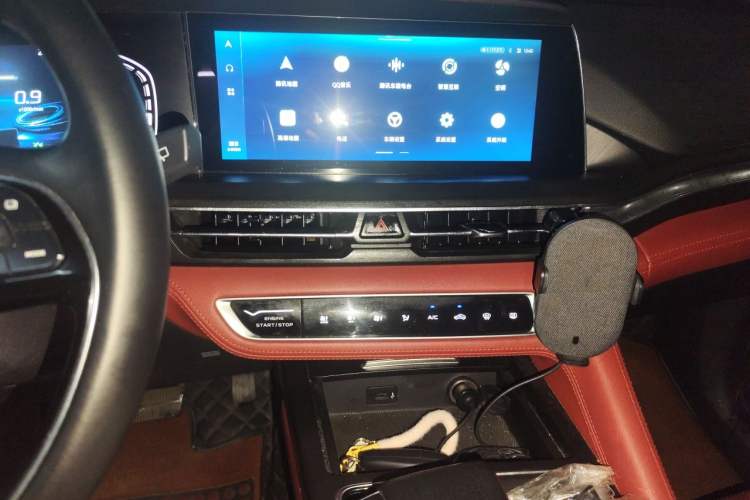 Used CHANGAN CS75 PLUS 2020 2.0T Automatic Pilot Version Audio And AC Panel