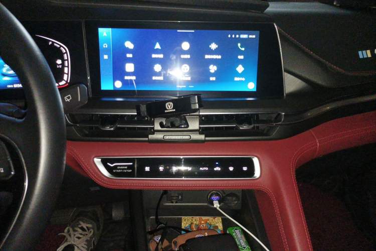 Used CHANGAN CS75 PLUS 2020 1.5T Automatic Luxury Version Audio And AC Panel