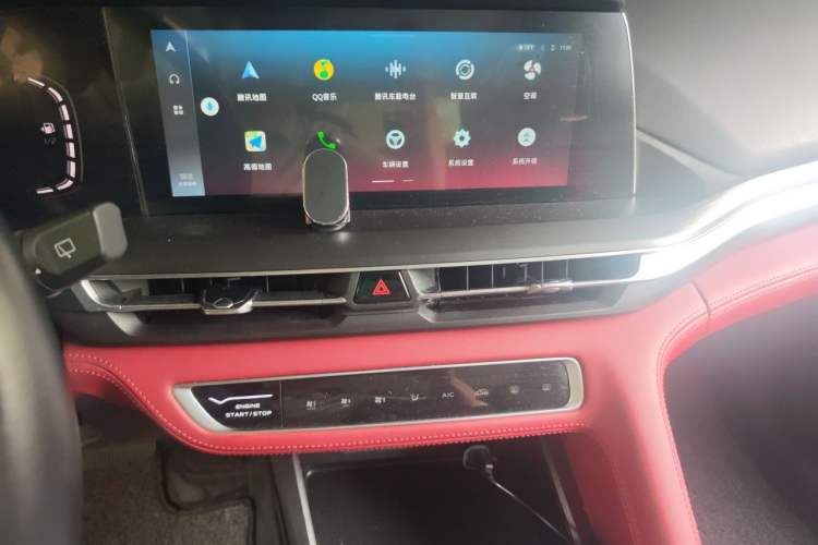 Used CHANGAN CS75 PLUS 2020 1.5T Automatic Luxury Version Audio And AC Panel