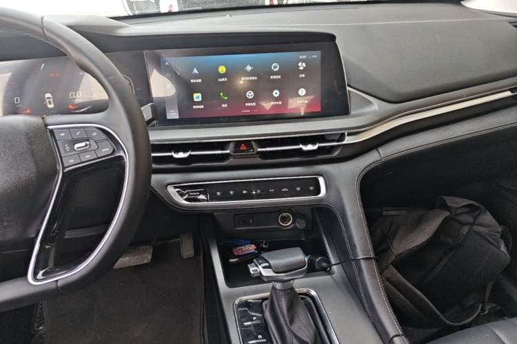 Used CHANGAN CS75 PLUS 2020 1.5T Automatic Luxury Version Audio And AC Panel
