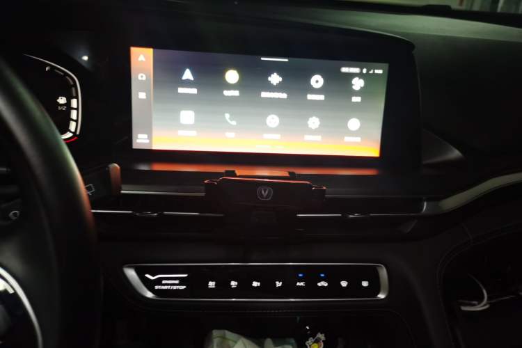 Used CHANGAN CS75 PLUS 2020 1.5T Automatic Luxury Version Audio And AC Panel