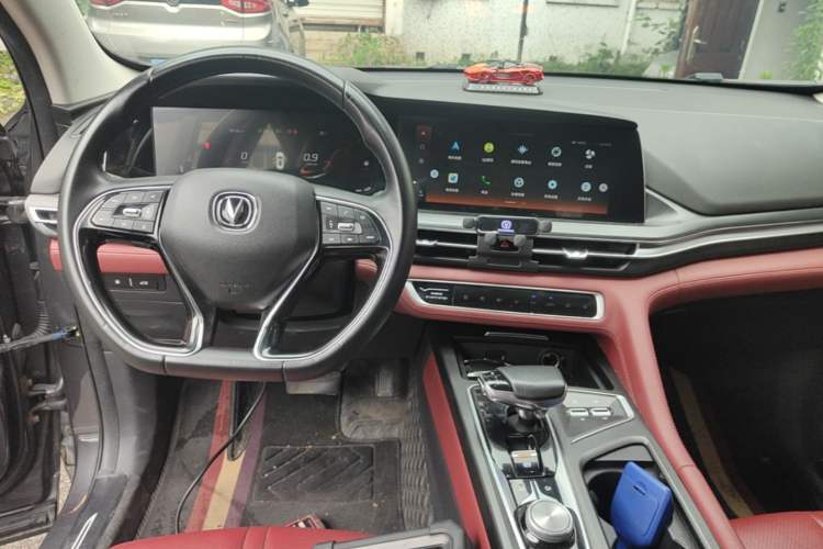 Used CHANGAN CS75 PLUS 2020 2.0T Automatic Pilot Version Center Console