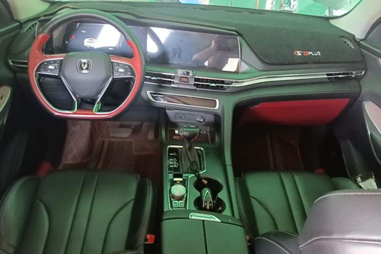 Used CHANGAN CS75 PLUS 2020 1.5T Automatic Luxury Version Center Console