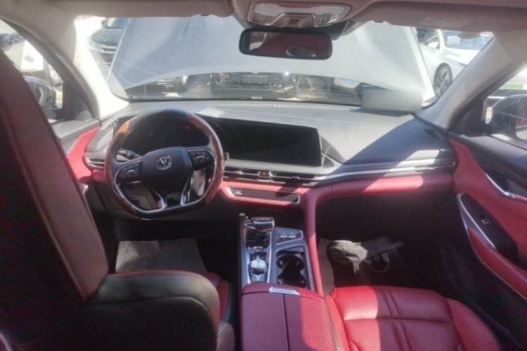 Used CHANGAN CS75 PLUS 2020 2.0T Automatic Flagship Edition Center Console
