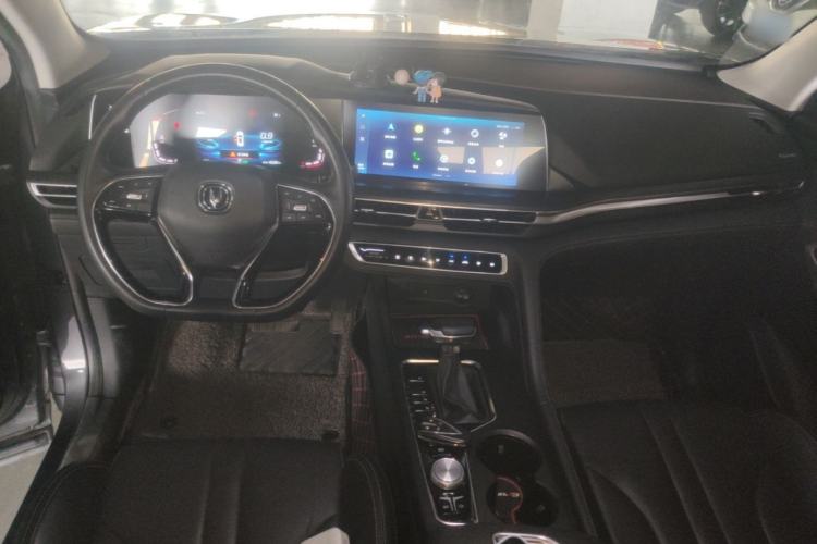 Used CHANGAN CS75 PLUS 2020 1.5T Automatic Luxury Version Center Console