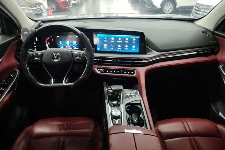 Used CHANGAN CS75 PLUS 2020 2.0T Automatic Pilot Version Center Console