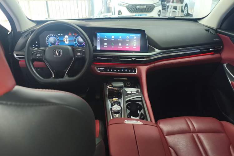Used CHANGAN CS75 PLUS 2020 2.0T Automatic Flagship Edition Center Console