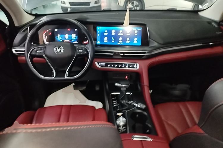 Used CHANGAN CS75 PLUS 2020 1.5T Automatic Luxury Version Center Console