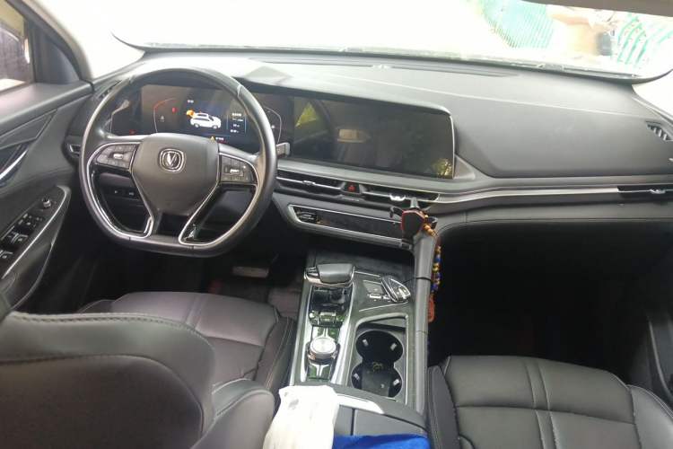 Used CHANGAN CS75 PLUS 2020 2.0T Automatic Pilot Version Center Console