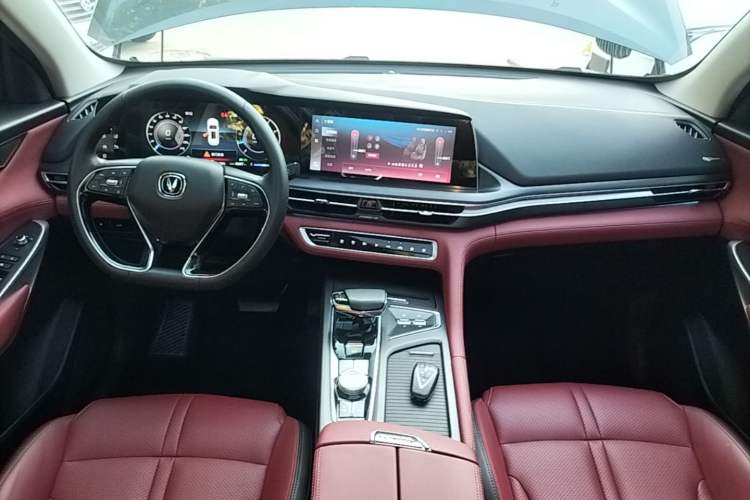 Used CHANGAN CS75 PLUS 2020 2.0T Automatic Flagship Edition Center Console