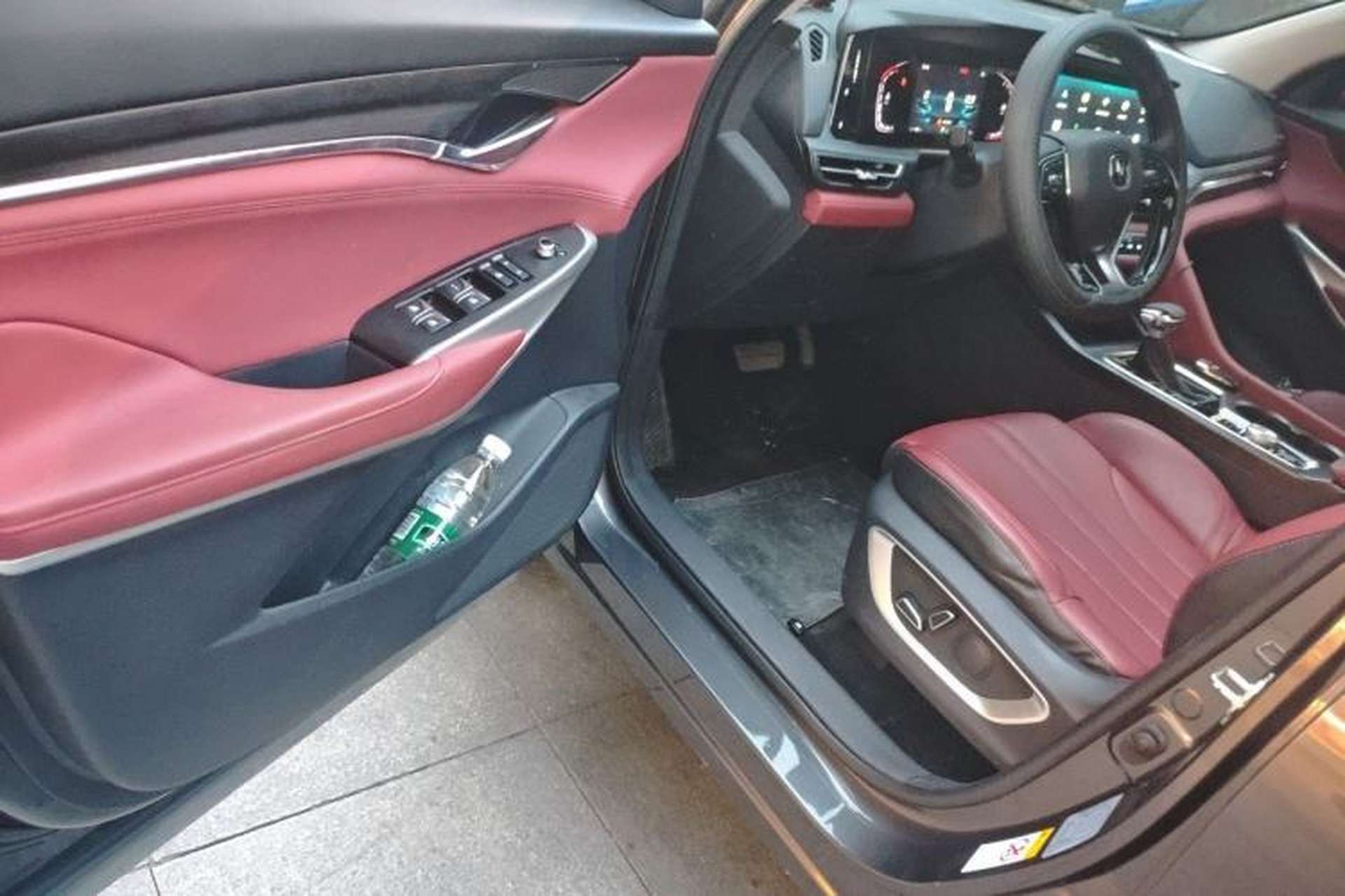 Used CHANGAN CS75 PLUS 2020 1.5T Automatic Luxury Version Driver Seat