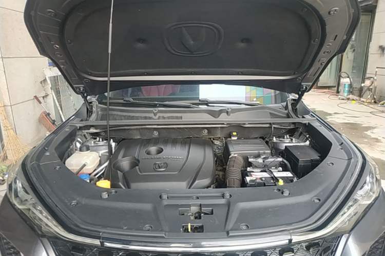 Used CHANGAN CS75 PLUS 2020 1.5T Automatic Luxury Version Engine Bay