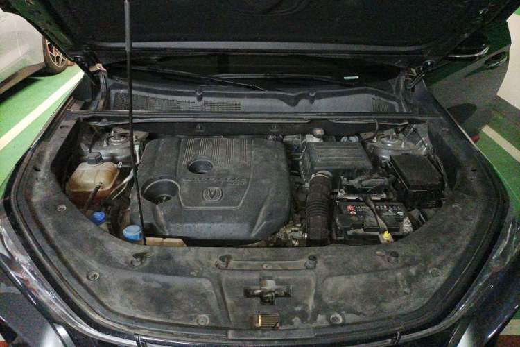 Used CHANGAN CS75 PLUS 2020 1.5T Automatic Luxury Version Engine Bay