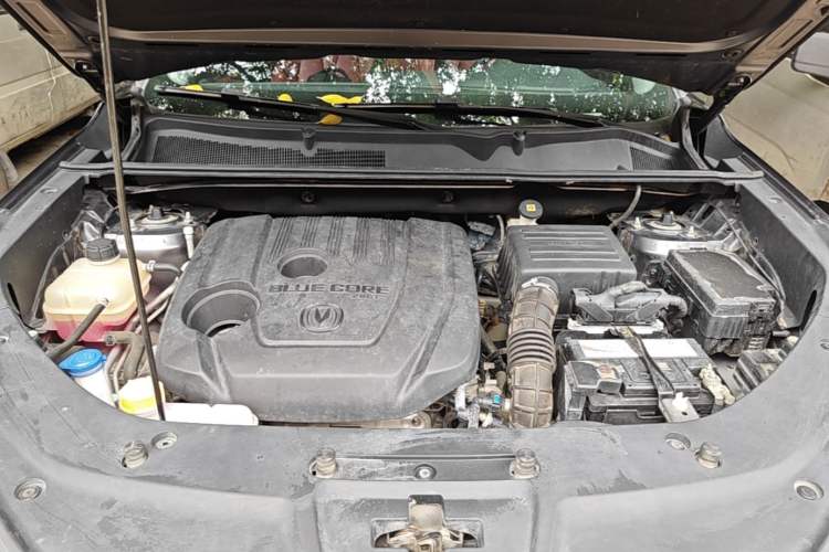 Used CHANGAN CS75 PLUS 2020 1.5T Automatic Luxury Version Engine Bay