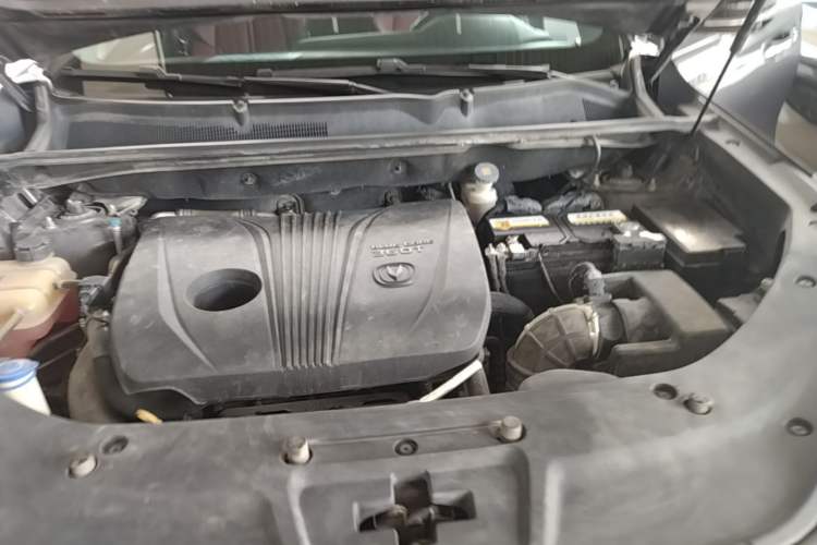 Used CHANGAN CS75 PLUS 2020 2.0T Automatic Pilot Version Engine Bay