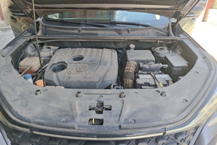 Used CHANGAN CS75 PLUS 2020 1.5T Automatic Luxury Version Engine Bay