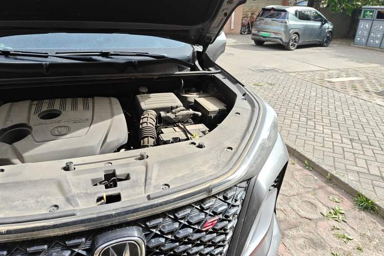 Used CHANGAN CS75 PLUS 2020 1.5T Automatic Luxury Version Engine Bay Left