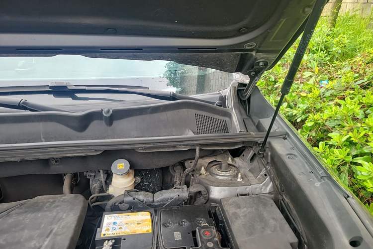 Used CHANGAN CS75 PLUS 2020 2.0T Automatic Flagship Edition Engine Bay Left